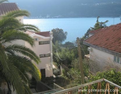 Lanterna apartmani, privatni smeštaj u mestu Herceg Novi, Crna Gora - Pogled na more